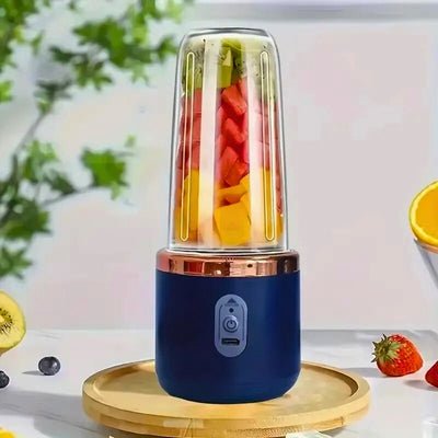 Mini blender posé sur une table