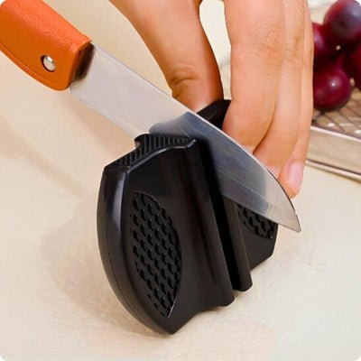 aiguiseur de couteau mini affut'ine aiguise un couteau pliable