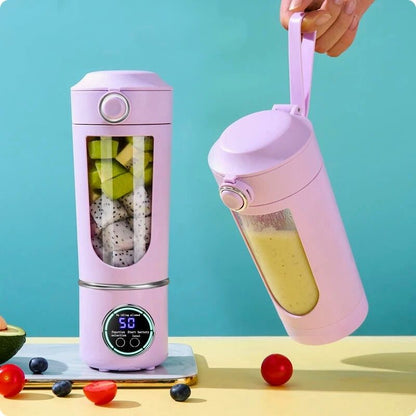 Blender smoothie porté par une personne à l'aide de sa sangle.