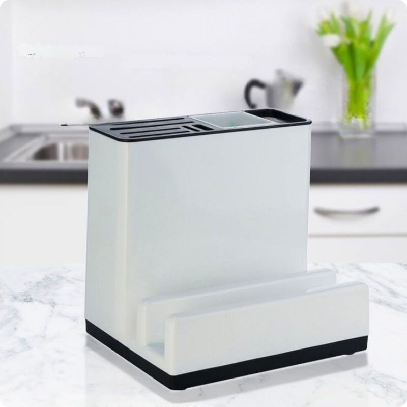 Bloc couteaux sur table