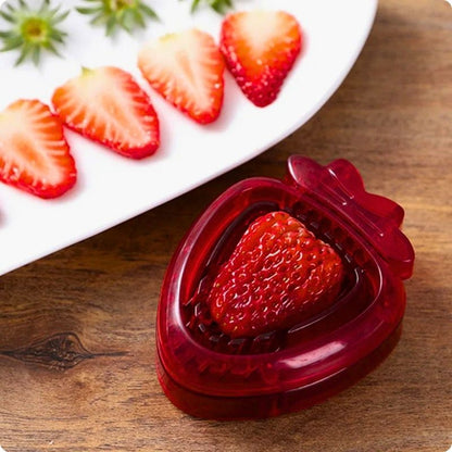 Coupe fraise frais'ine ayant coupé une fraise