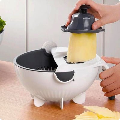 coupe légumes magicl'ine utilisé pour trancher une pomme de terre