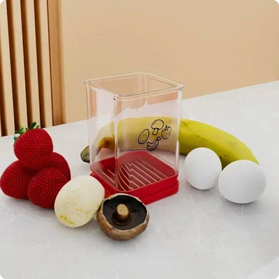 Coupe légumes manuel posé sur une table aces des légumes et des fruits auttours.