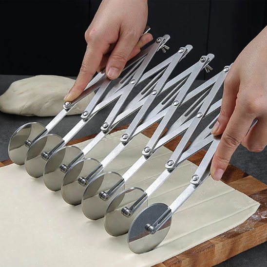 coupe pâte utilisé pour découper de la pâte en cuisine