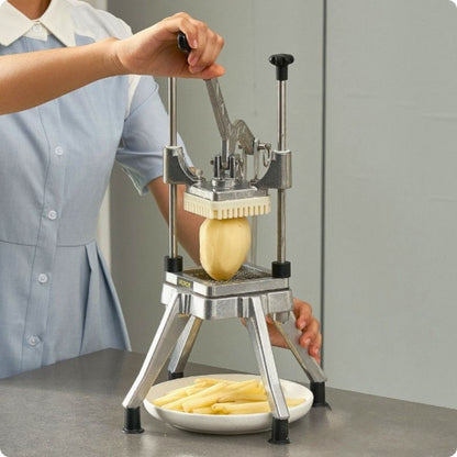 Coupes frites particul'ine utilisé pour couper de frites en appuyant sur le manche