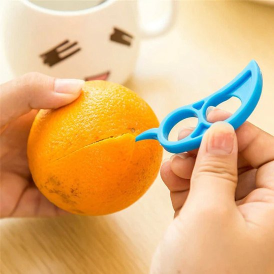 éplucheur agrumes bleu pratique et effiace
