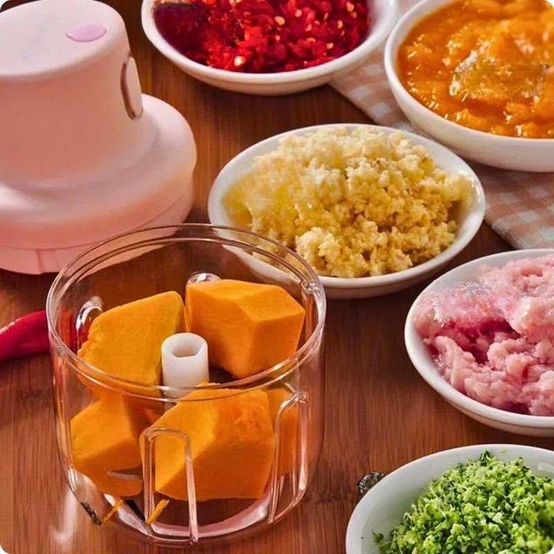 Hachoir électrique finehach'ine avec courge dans réservoir