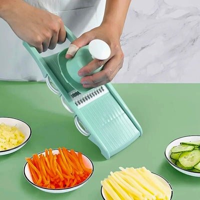 mandoline cuisine cuisine mandol'ine utilisée pour trancher des légumes
