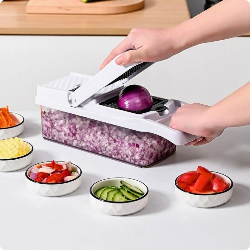 mandoline multifonction legu facil'ine coupe un oignon