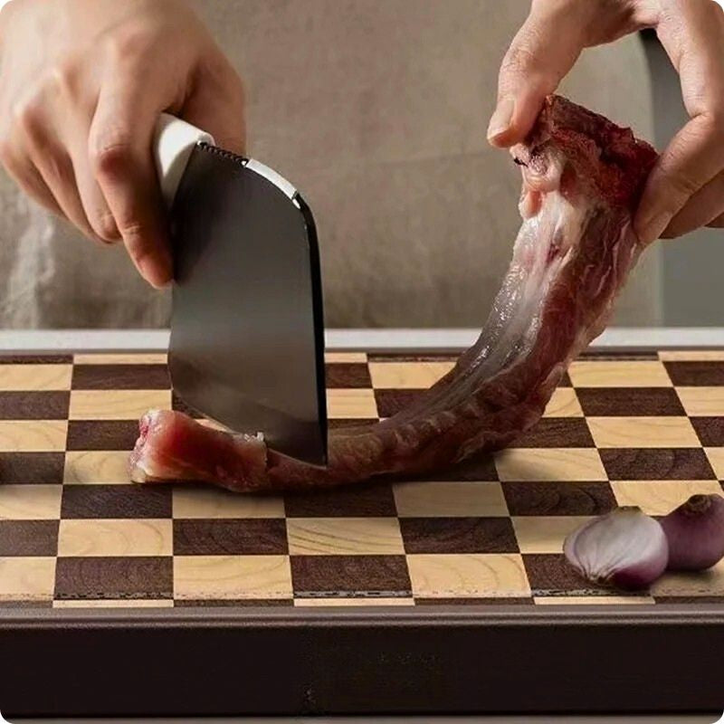 Planche a decouper damier utilisé pour couper de la viande