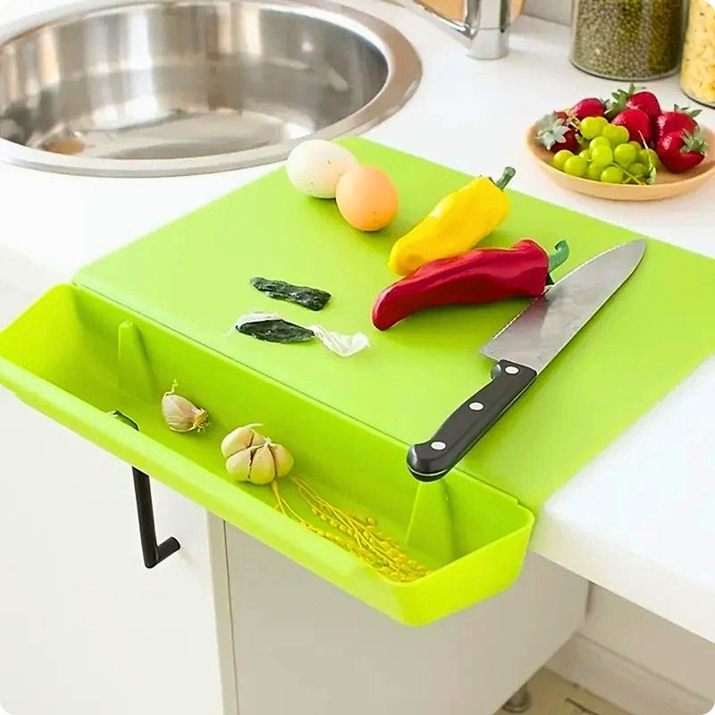 Planche a decoupe plan de travail simplif'ine avec couteau et légumes dessus