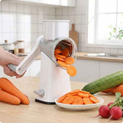 Râpe à carottes manuelle tranche des carottes